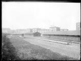 1 vue  - Terrain de l\'abattoir municipal, rue du Général Ducrot [1914-1918]. (ouvre la visionneuse)