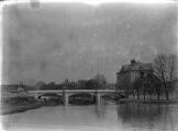 1 vue  - Pont de l\'Ill ( actuel pont Louis Pasteur). (ouvre la visionneuse)