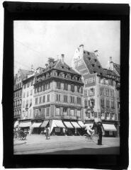 1 vue  - Grandes-Arcades (n°52-54 rue des), Gutenberg (place). (ouvre la visionneuse)