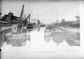1 vue  - Port d\'Austerlitz avant 1928, entrepôts. (ouvre la visionneuse)