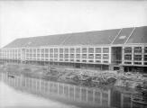 1 vue  - Bassin Vauban, entrepôt des tabacs, construction. (ouvre la visionneuse)