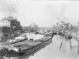 ouvrir dans la visionneuse : Bassin du Commerce, vue d'ensemble (avant 1939).