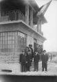 1 vue  - Inauguration de la nouvelle écluse Nord, visite du poste de commande (19 avril 1934). (ouvre la visionneuse)