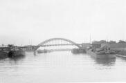 1 vue  - Pont d\'Anvers (15 juin 1933). (ouvre la visionneuse)