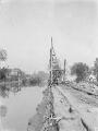 1 vue  - Travaux de construction sur le canal (8 octobre 1932). (ouvre la visionneuse)