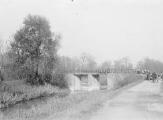 1 vue  - Pont-barrage du Rhin Tortu près de la borne G4K5 à 200 mètres au sud de la bifurcation de la rue de la Citadelle (7 novembre 1924). (ouvre la visionneuse)