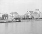 ouvrir dans la visionneuse : Entrepôts de la société alsacienne de navigation rhénane (SANARA) avant 1918.