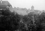 ouvrir dans la visionneuse : Blienschwiller, vignes, enceinte et porte de Dambach-la-Ville (août 1904).