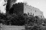 1 vue  - Ottrott, château de Lutzelbourg, vue générale (juillet 1902). (ouvre la visionneuse)