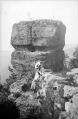 ouvrir dans la visionneuse : Mont Sainte-Odile, plateau de la Bloss, Rocher du Wachstein, photo de famille (juillet 1902).