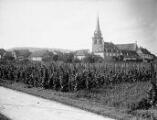 1 vue  - Bergheim, vue du village, vignes (juillet 1910). phot. Lucien Blumer. (ouvre la visionneuse)