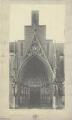 ouvrir dans la visionneuse : [Eglise Saint-Pierre-le-Jeune protestante, vue du portail de la façade sud]. [1910].