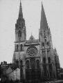 ouvrir dans la visionneuse : Chartres, cathédrale Notre-Dame.