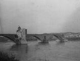 ouvrir dans la visionneuse : Avignon, pont Saint Bénézet.