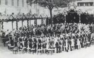 1 vue  - Inauguration du Gymnase protestant, Fanfare du 6ème régiment d\'artillerie. (ouvre la visionneuse)