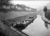1 vue  - Saverne, chaland sur le canal de la Marne au Rhin. (ouvre la visionneuse)