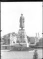 1 vue  - Charleville-Mézières, monument à Albert Ier de Belgique. (ouvre la visionneuse)