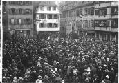 1 vue  - Fontaine du Meiselocker, place Saint-Etienne, inauguration. 17 novembre 1929. (ouvre la visionneuse)