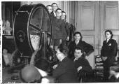 ouvrir dans la visionneuse : Tirage de la loterie de charité à Strasbourg. Mars 1934.