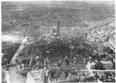 ouvrir dans la visionneuse : Vue aérienne de Strasbourg. [1935].