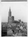 ouvrir dans la visionneuse : Cathédrale, vue prise de la tour de l'hôpital [1941-1944].