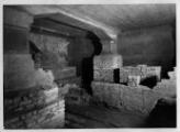 ouvrir dans la visionneuse : Place du petit-Broglie n°6, fondations de l'ancien grenier à grain. [1940-1944].