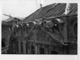 2 vues  - Palais Rohan, dégâts sur la toiture suite au bombardement aérien du 11 août 1944. (ouvre la visionneuse)