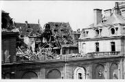 1 vue  - Palais Rohan, dégâts suite au bombardement aérien du 11 août 1944. (ouvre la visionneuse)
