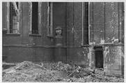 1 vue  - Eglise Sainte-Madeleine, édifice après le bombardement aérien du 11 août 1944. (ouvre la visionneuse)