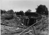 1 vue  - Pont sur le Canal Rhin-Rhône détruit entre Sélestat et Marckolsheim, juin 1940. (ouvre la visionneuse)