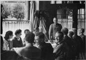 ouvrir dans la visionneuse : Hauptmann Würtz, directeur du Secours alsacien [EHD), discours lors d'un repas officiel.