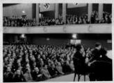 ouvrir dans la visionneuse : Städtischer Gefolgschaftsappell au Palais des Fêtes. 6 mars 1941.