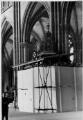1 vue  - Cathédrale, panneaux de protection autour de chaire. Août 1940. (ouvre la visionneuse)